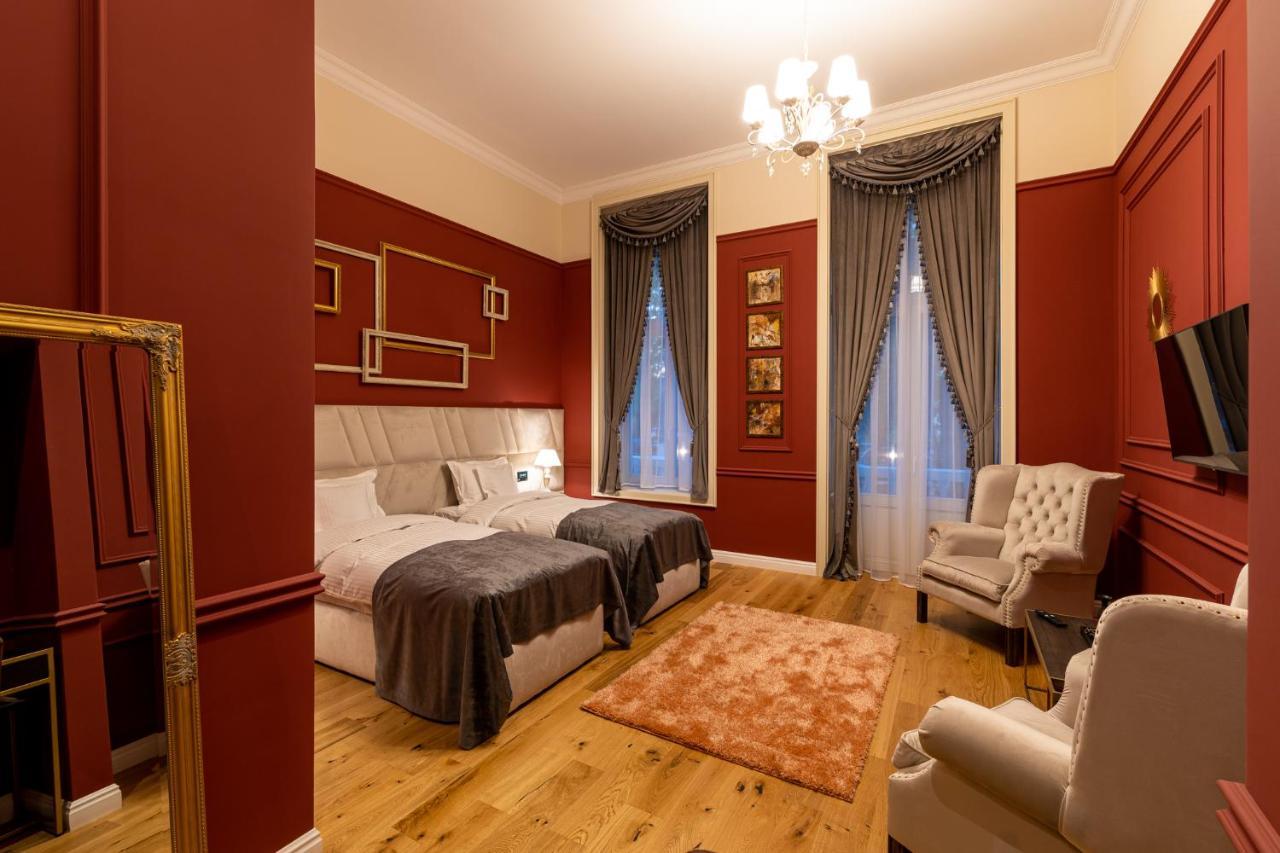 Boutique Hotel Cocosul de Aur Târgu-Mureş Extérieur photo
