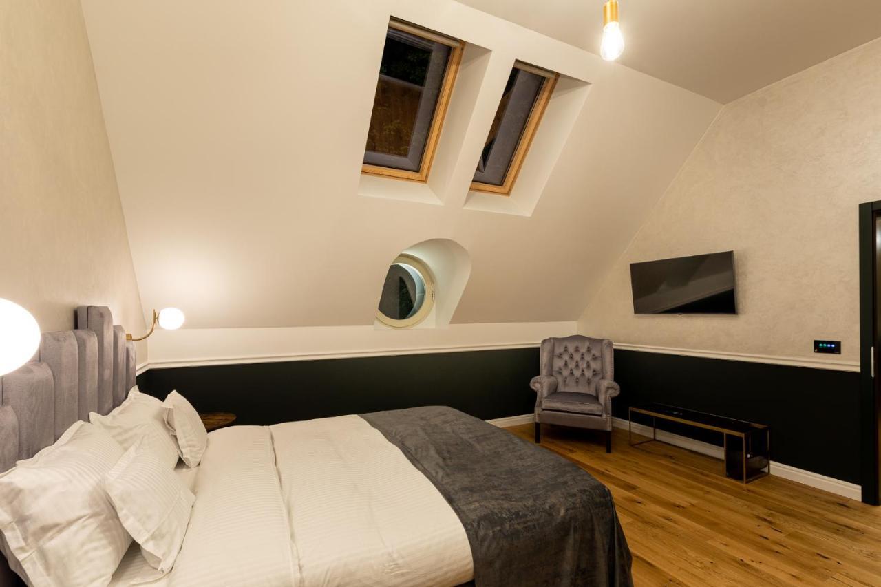 Boutique Hotel Cocosul de Aur Târgu-Mureş Extérieur photo