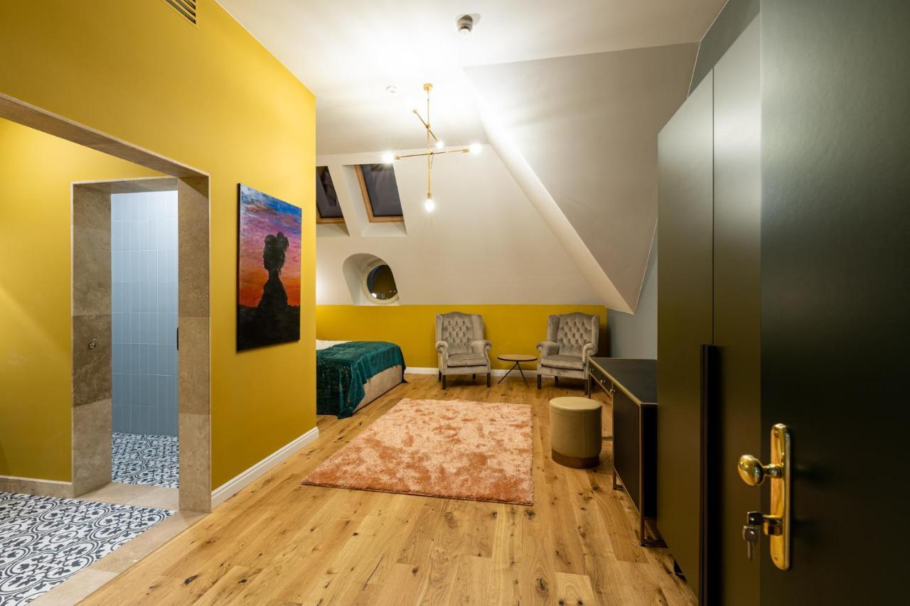 Boutique Hotel Cocosul de Aur Târgu-Mureş Extérieur photo