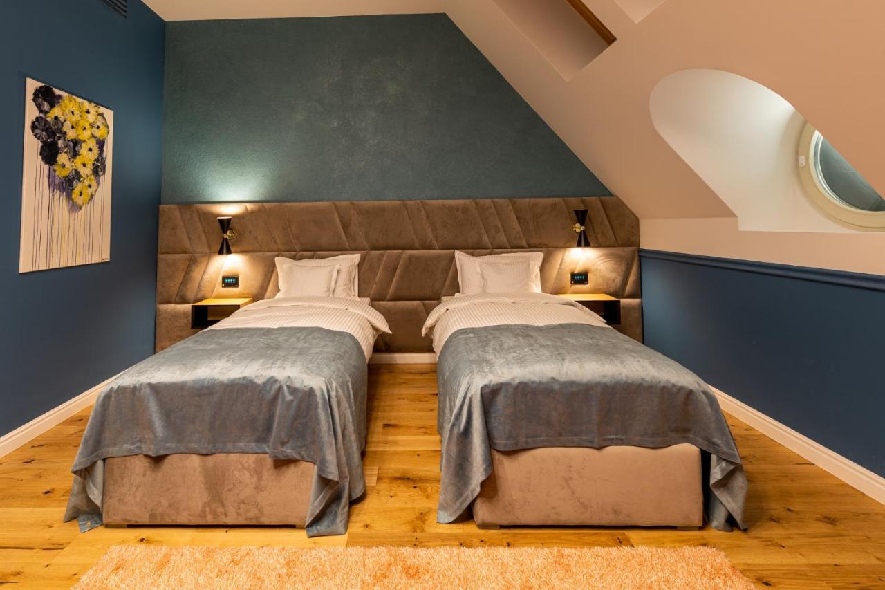 Boutique Hotel Cocosul de Aur Târgu-Mureş Extérieur photo