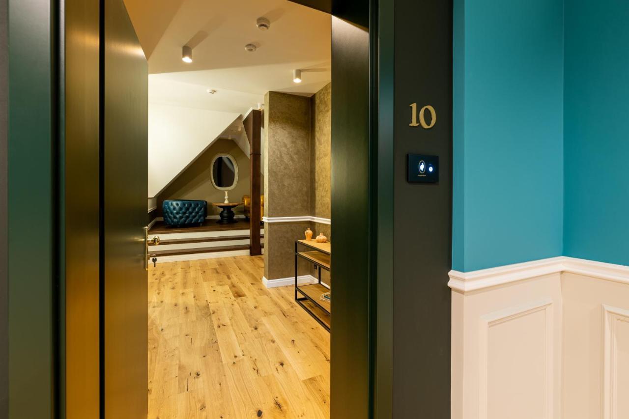 Boutique Hotel Cocosul de Aur Târgu-Mureş Extérieur photo