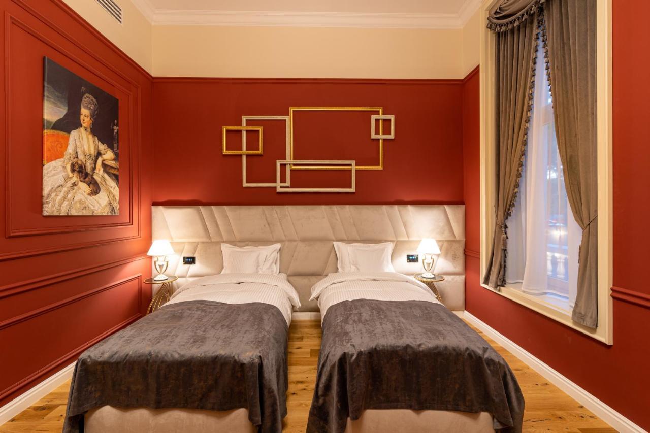 Boutique Hotel Cocosul de Aur Târgu-Mureş Extérieur photo