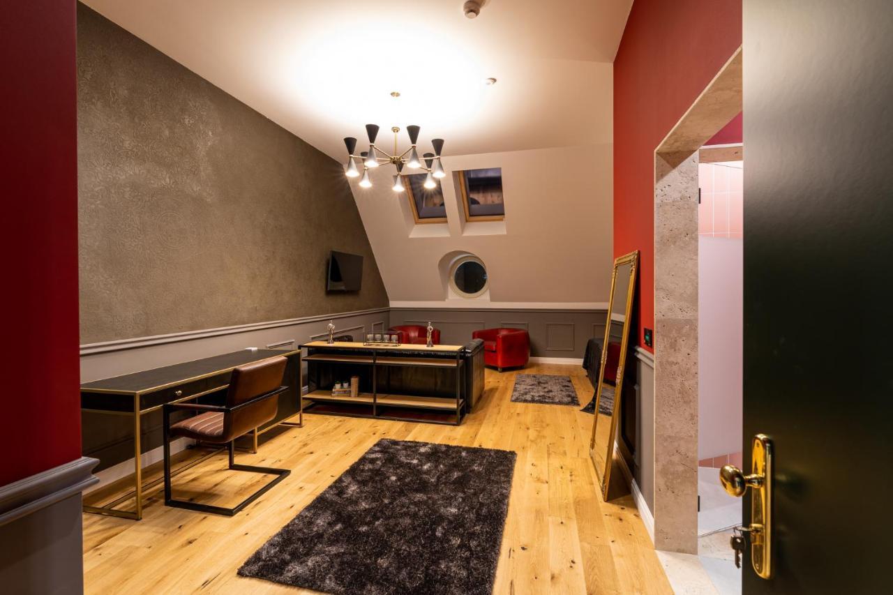 Boutique Hotel Cocosul de Aur Târgu-Mureş Extérieur photo