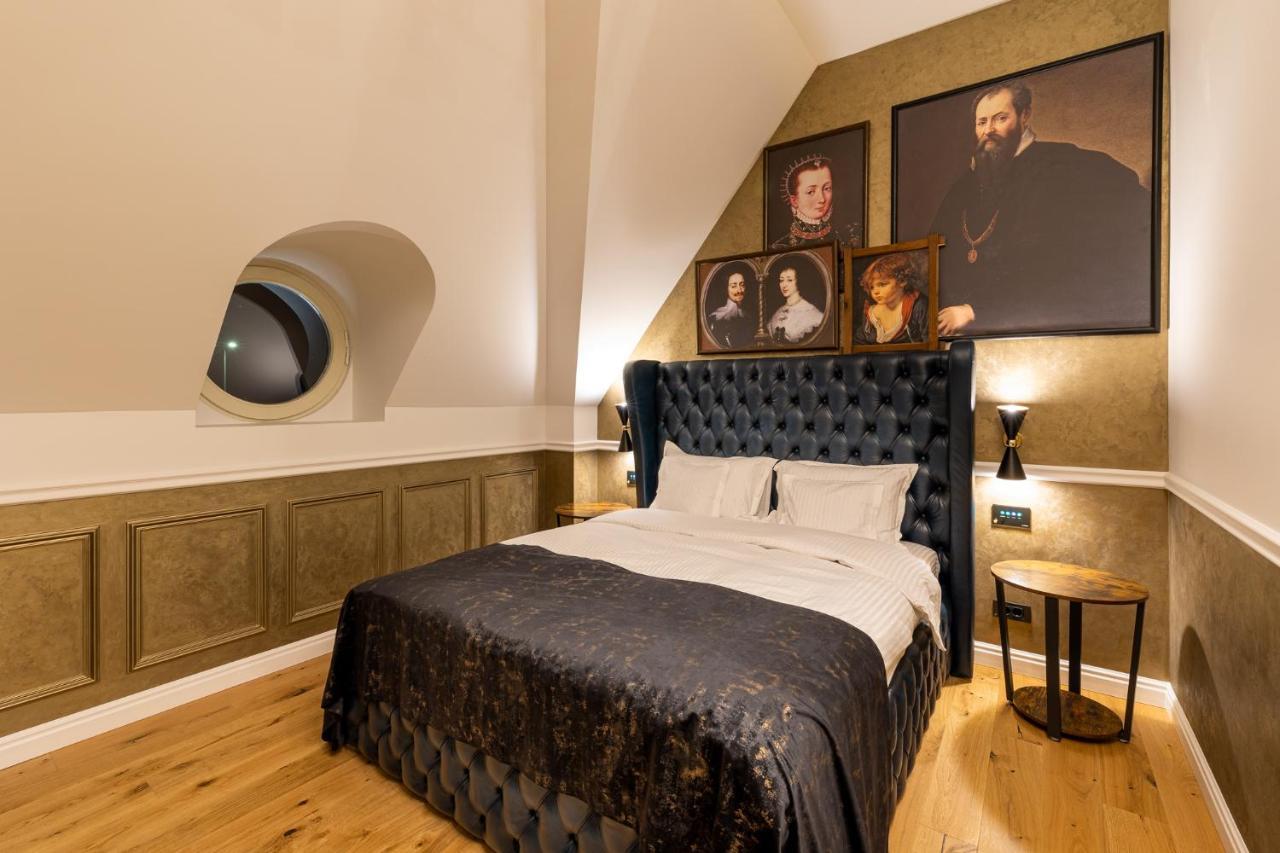 Boutique Hotel Cocosul de Aur Târgu-Mureş Extérieur photo